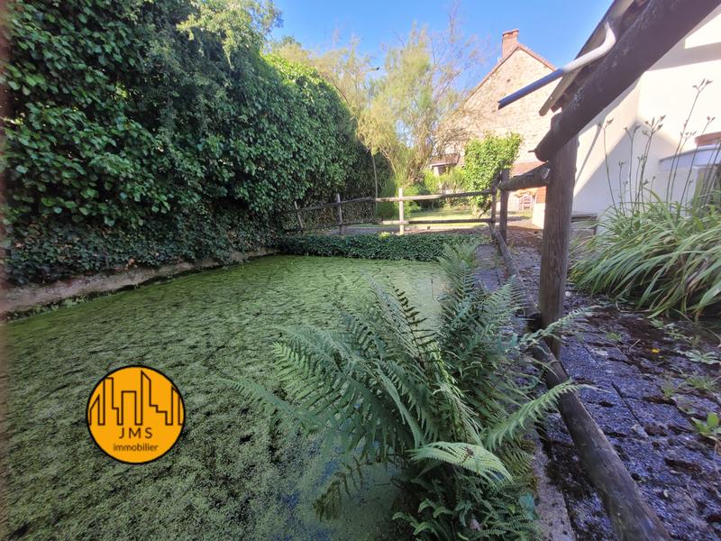 Maison - 215 m² - 8 pièces