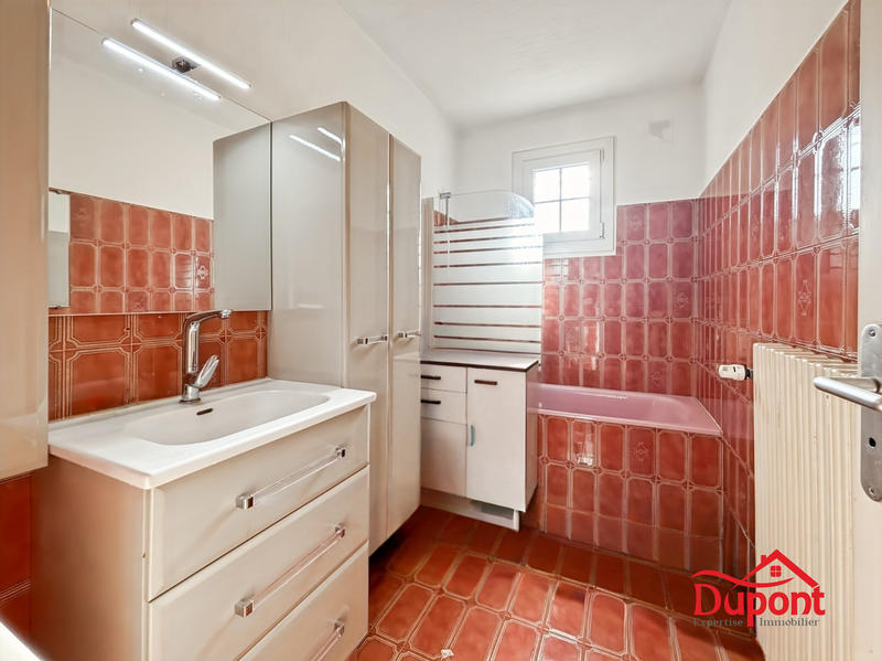 Maison traditionnelle - 85 m² - 4 pièces