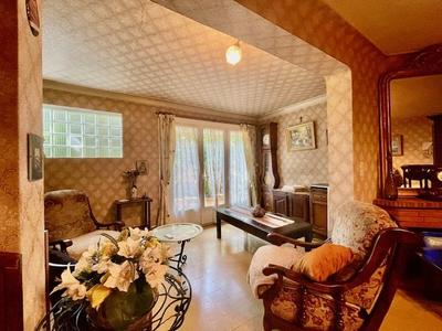 Maison de ville - 140 m² - 5 pièces