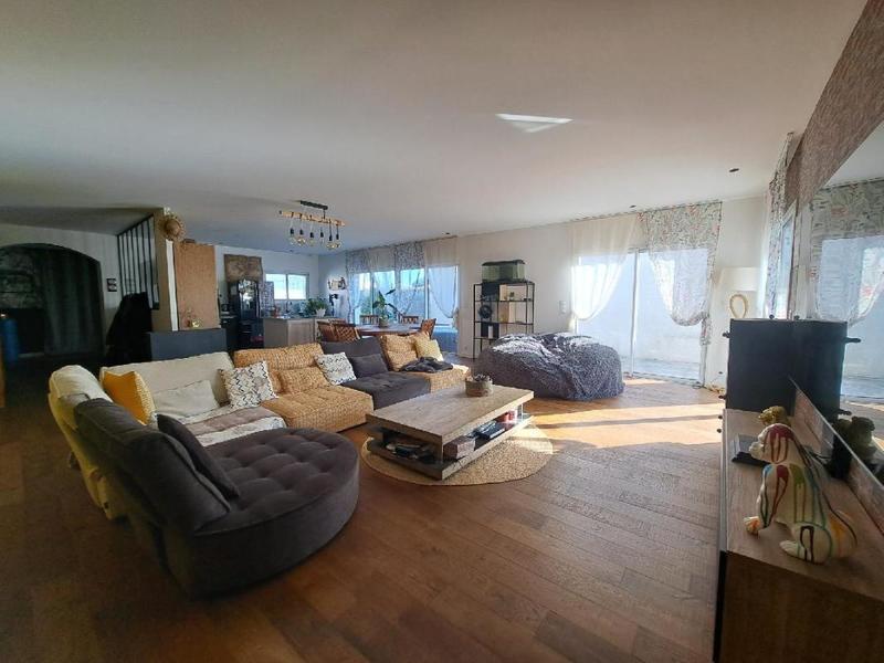 Maison - 145 m² - 4 pièces