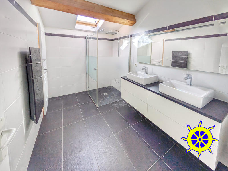 Maison - 133 m² - 6 pièces