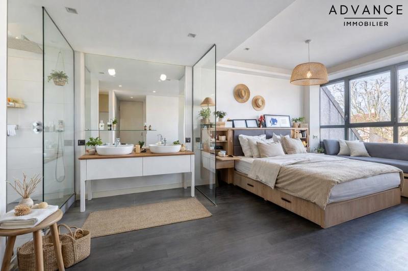 Immeuble - 700 m² - 9 pièces