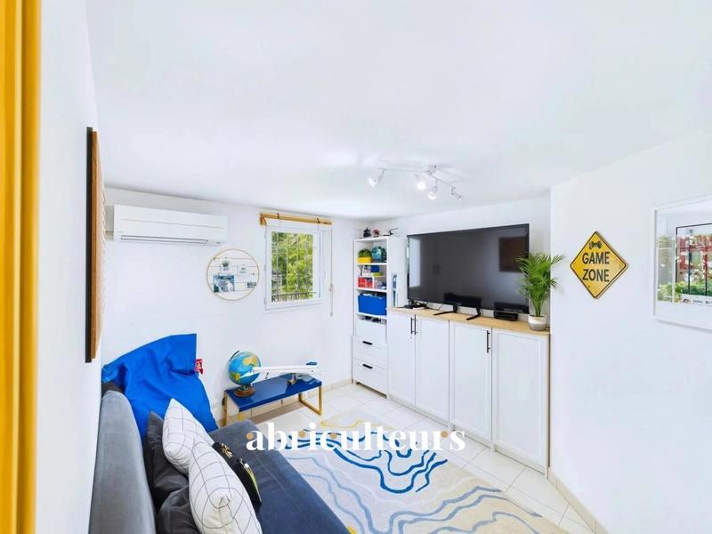 Maison ancienne - 261 m² - 12 pièces