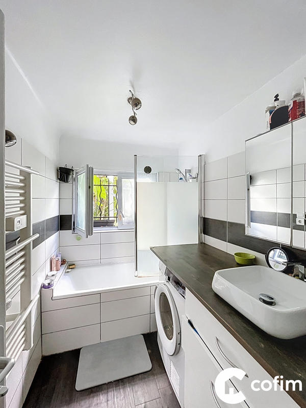 Appartement - 79 m² - 3 pièces