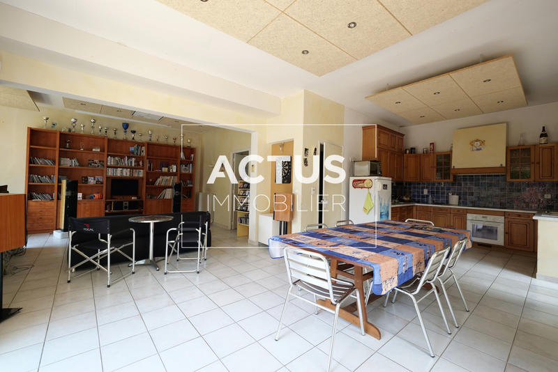 Maison - 125 m² - 5 pièces