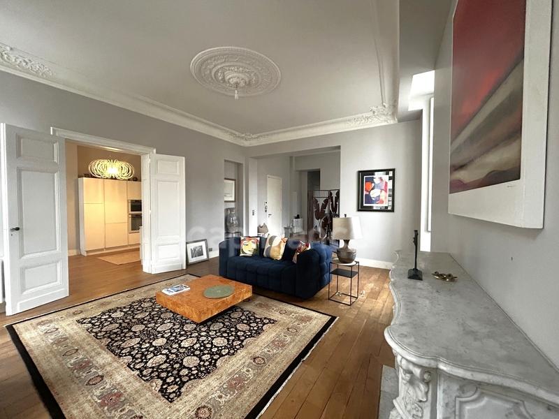 Appartement bourgeois - 116 m² - 4 pièces