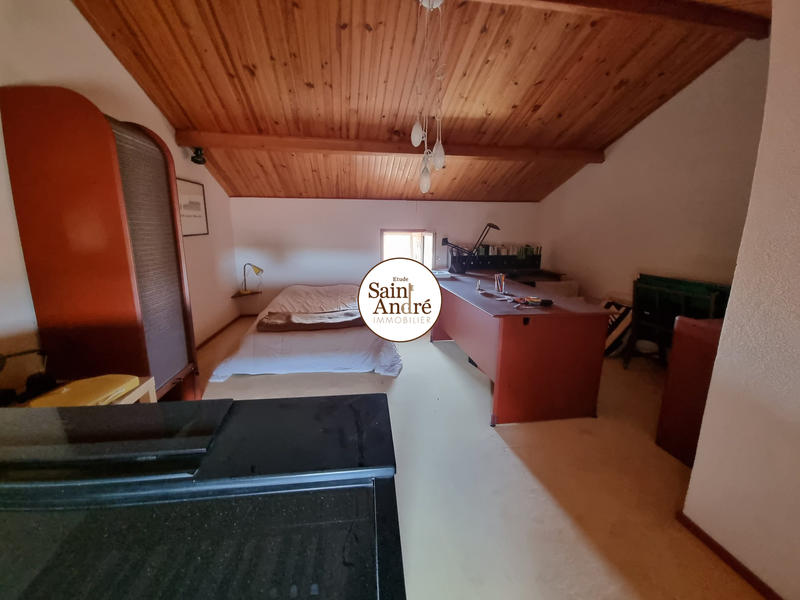 Maison - 230 m² - 7 pièces