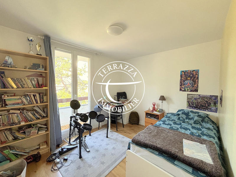 Duplex - 199 m² - 9 pièces