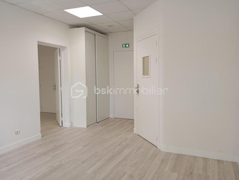 Bureau - 41 m² - 2 pièces