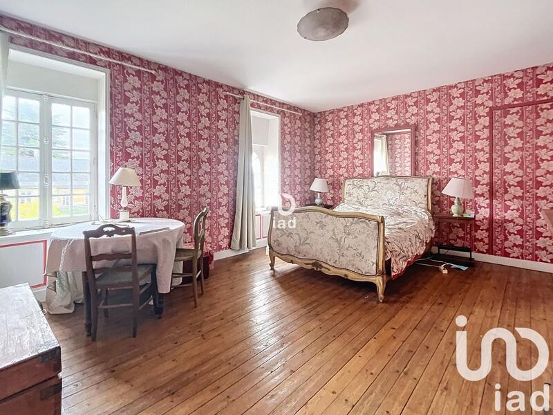 Maison - 416 m² - 17 pièces