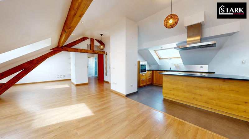 Appartement - 100 m² - 4 pièces