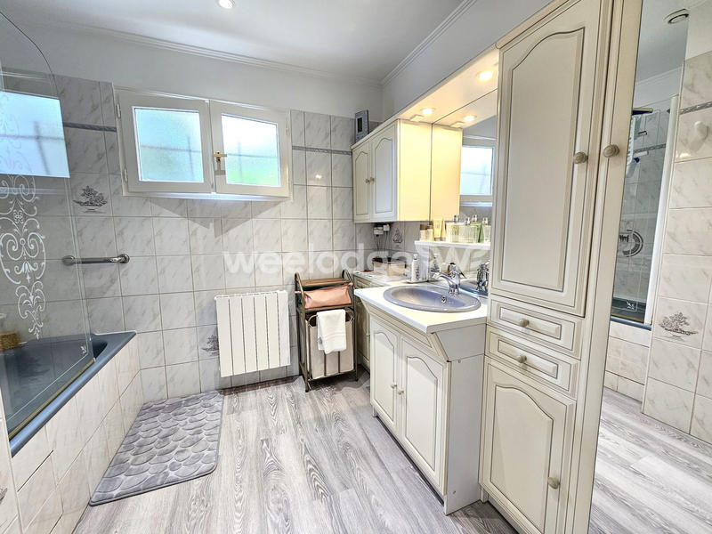 Maison - 91 m² - 4 pièces