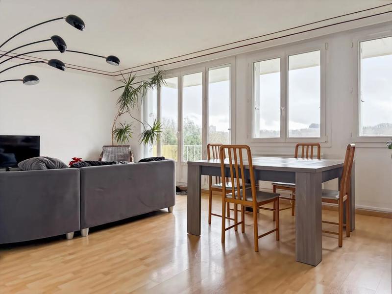 Appartement - 86 m² - 4 pièces