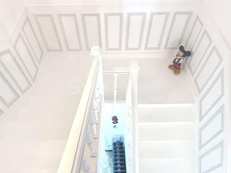 Maison de maîtres - 181 m² - 7 pièces