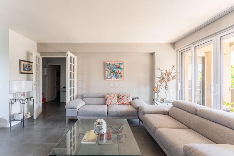 Appartement - 86 m² - 4 pièces