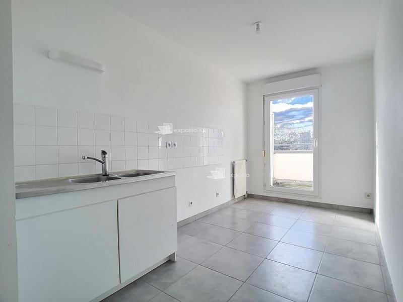 Appartement - 90 m² - 4 pièces