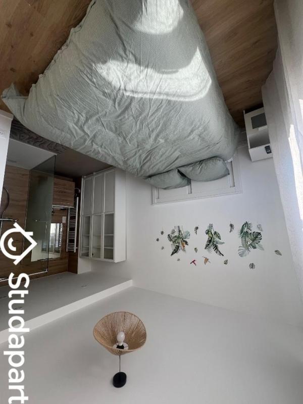 Chambre - 15 m² - 1 pièce