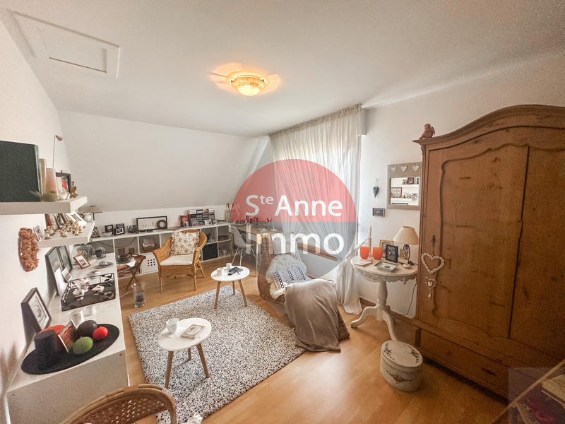 Maison - 195 m² - 11 pièces
