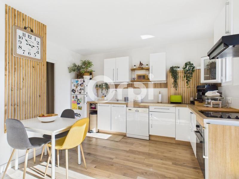 Villa - 137 m² - 6 pièces