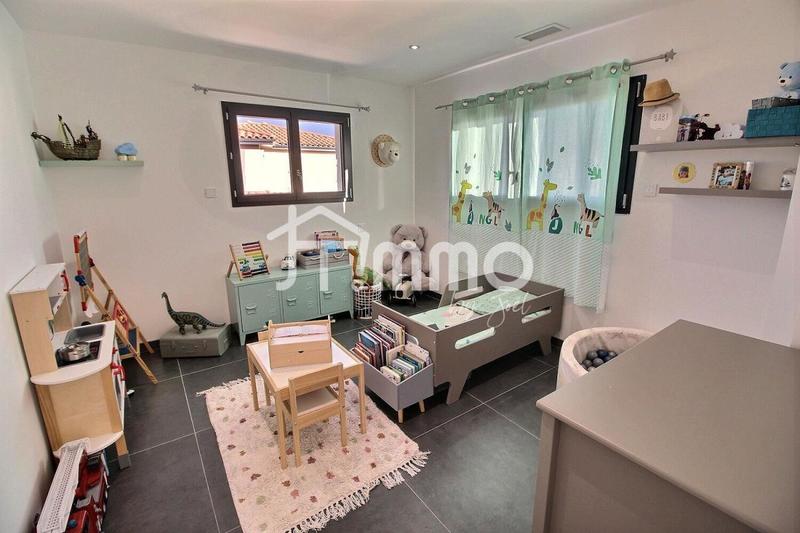 Villa - 128 m² - 4 pièces