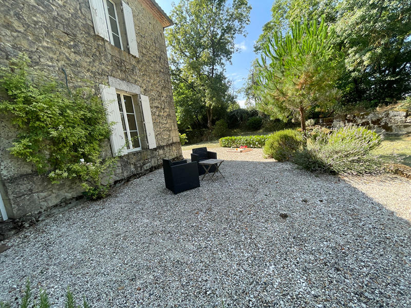 Demeure - 269 m² - 8 pièces