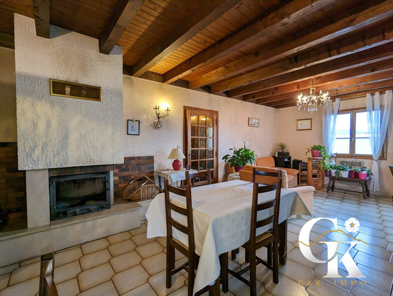 Maison - 158 m² - 6 pièces