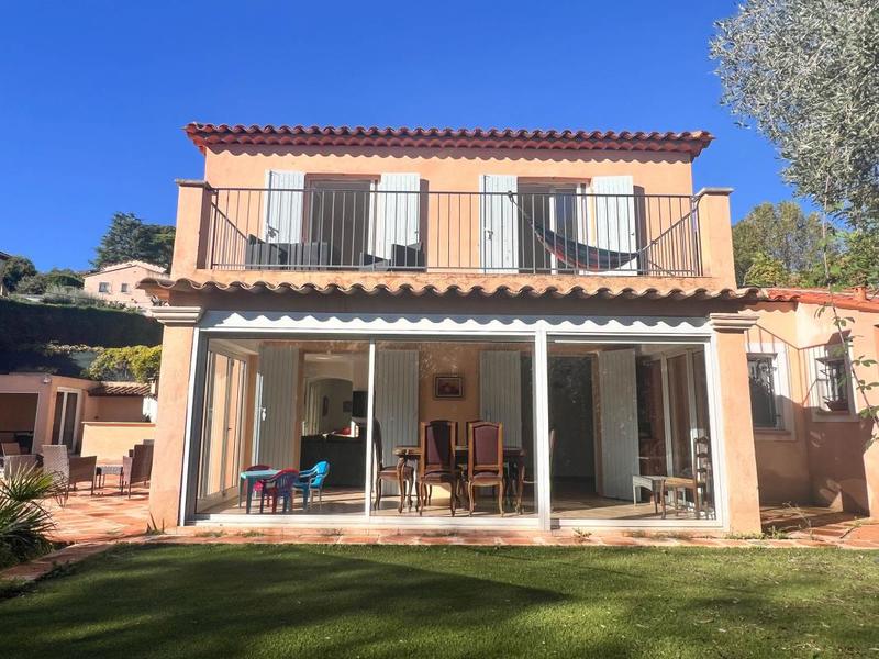 Maison - 118 m² - 6 pièces