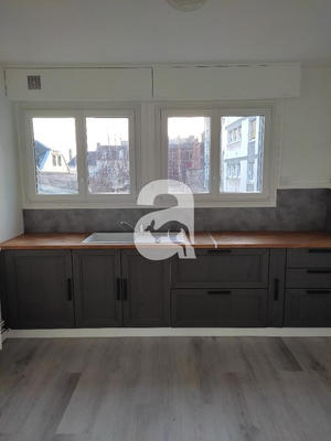 Appartement - 75 m² - 3 pièces