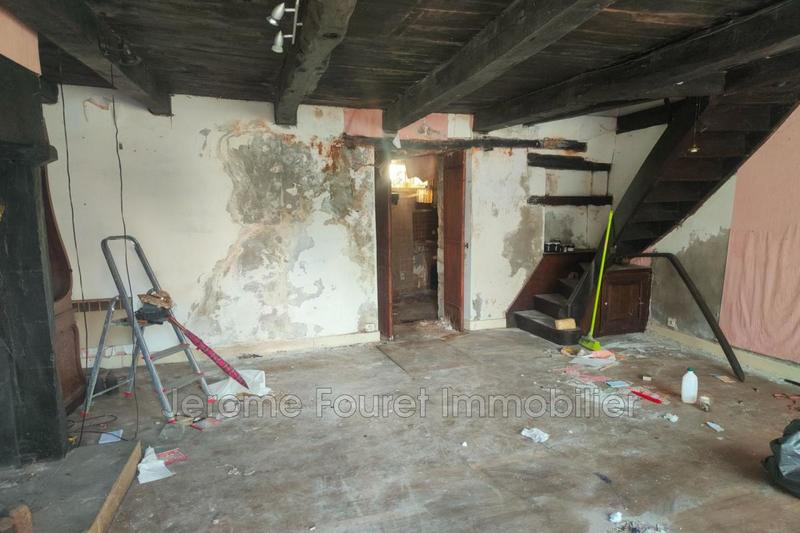 Maison en pierre - 57 m² - 2 pièces