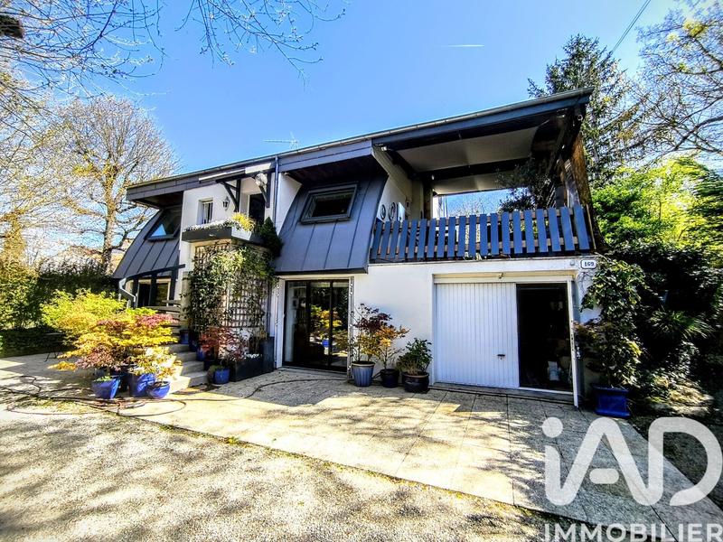 Maison - 191 m² - 6 pièces