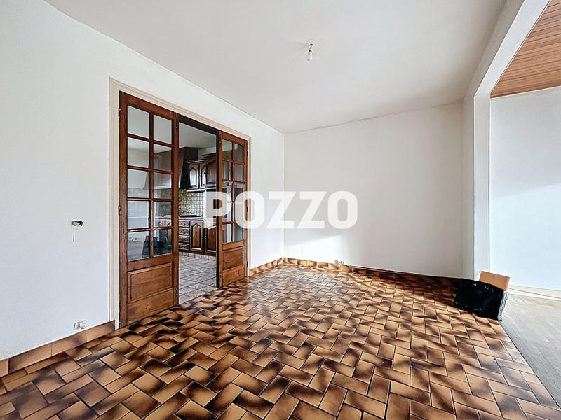 Maison - 97 m² - 6 pièces