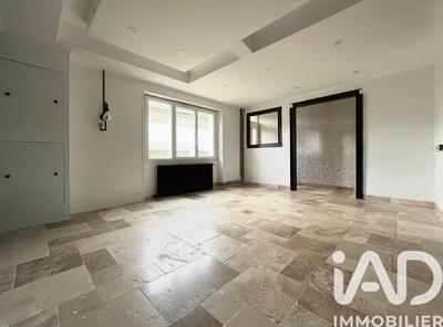 Maison - 77 m² - 4 pièces