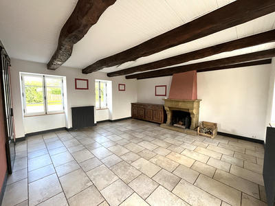 Maison - 152 m² - 8 pièces