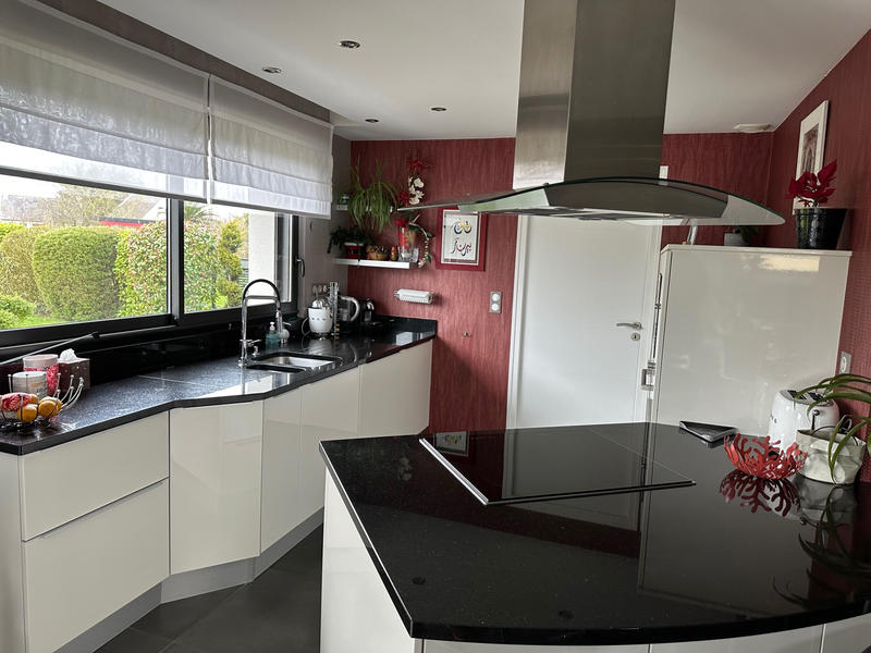 Maison - 200 m² - 6 pièces