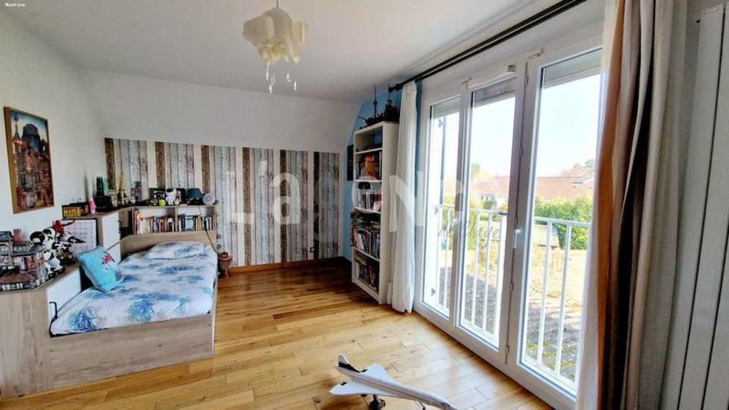 Maison - 194 m² - 7 pièces