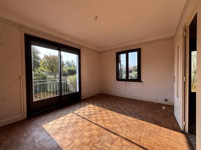 Maison - 87 m² - 7 pièces
