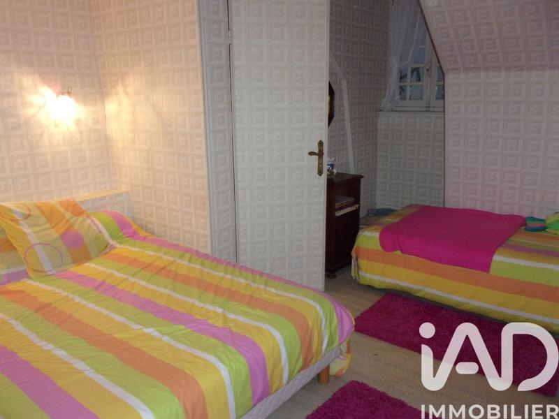 Maison - 212 m² - 12 pièces