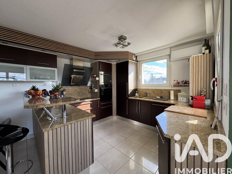 Appartement - 85 m² - 4 pièces