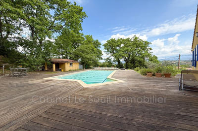 Villa - 224 m² - 8 pièces