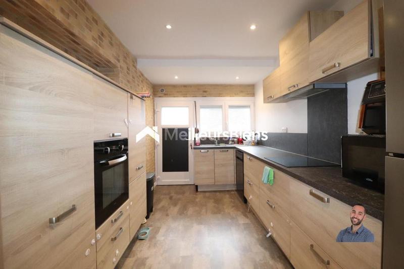 Maison - 118 m² - 5 pièces