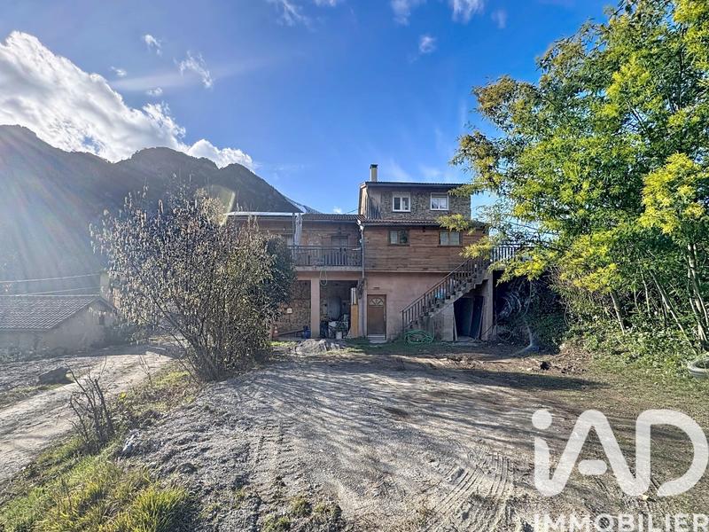 Maison - 109 m² - 4 pièces