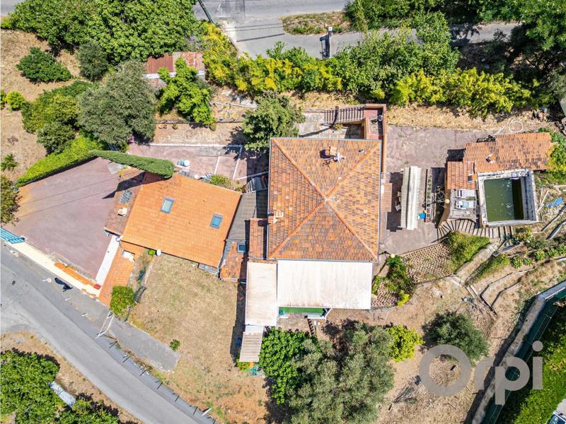 Villa - 205 m² - 6 pièces