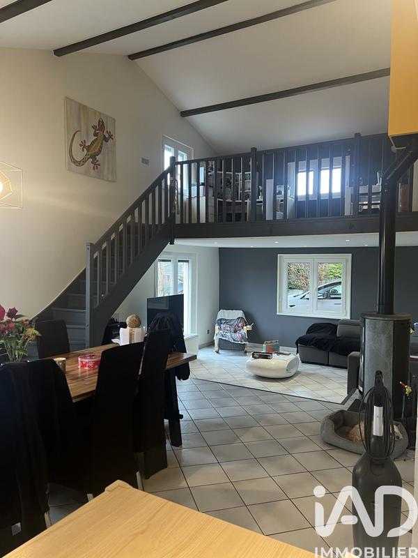 Maison - 200 m² - 5 pièces