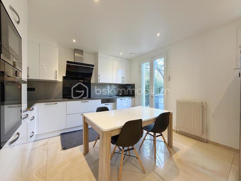 Maison - 114 m² - 7 pièces