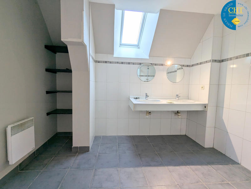 Maison - 167 m² - 6 pièces