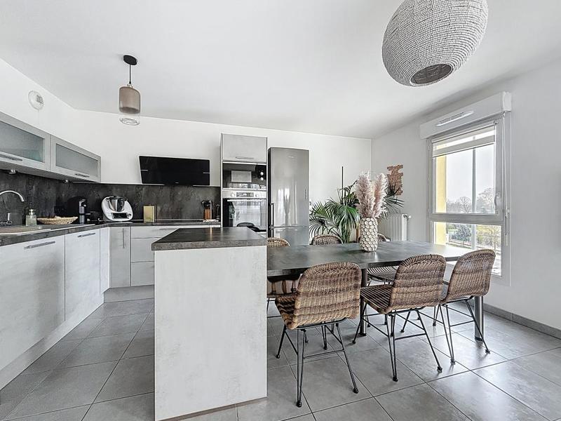 Appartement - 65 m² - 3 pièces