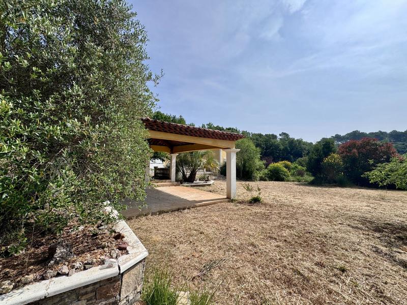 Maison - 223 m² - 6 pièces