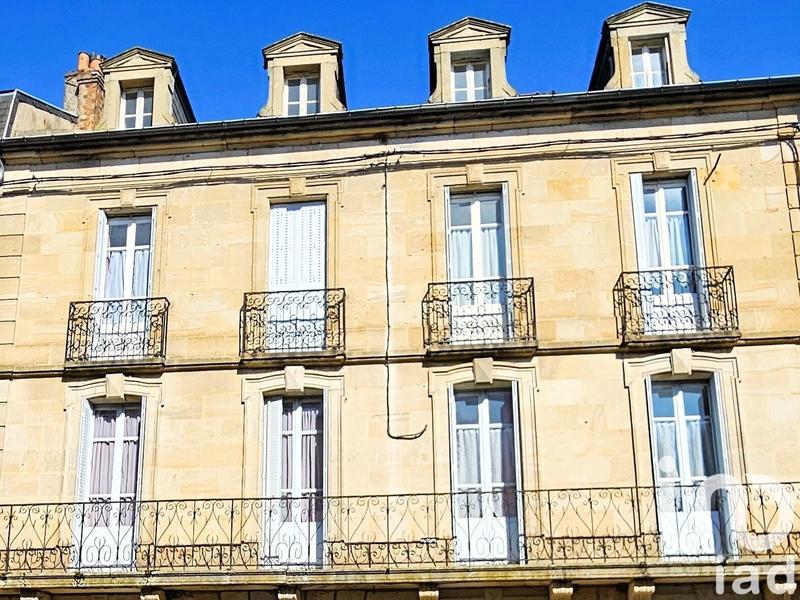 Maison de ville - 300 m² - 7 pièces