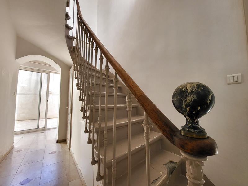 Maison - 219 m² - 8 pièces