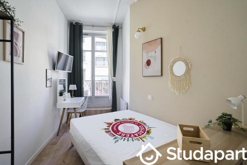 Chambre - 11 m² - 1 pièce
